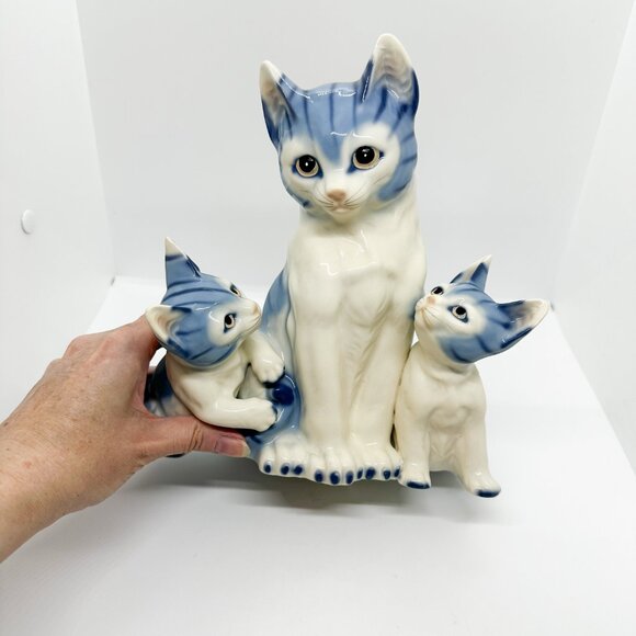 HTF Vtg Harvey Knox Mom Kittens Cat Figurine Tiger Tabby Family Royal Orleans - Picture 2 of 6